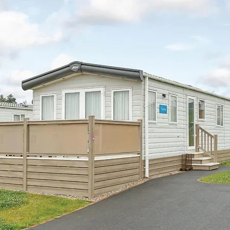 Piran Meadows New Quay