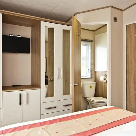 Piran Meadows Resort *