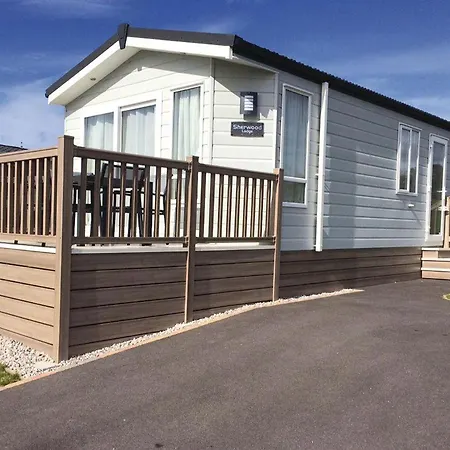 Piran Meadows Resort New Quay