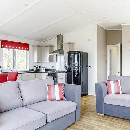 Resort Piran Meadows New Quay